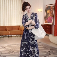 印花顯瘦連衣裙